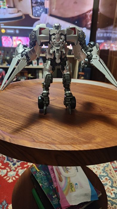 LS-07 MP Transformers Sideswipe