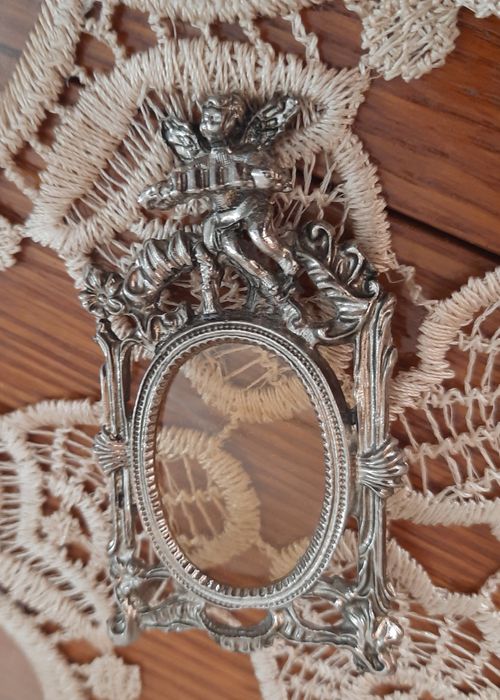 Стара винтидж рамка за снимка с ангелче-арт,барокова,антична !