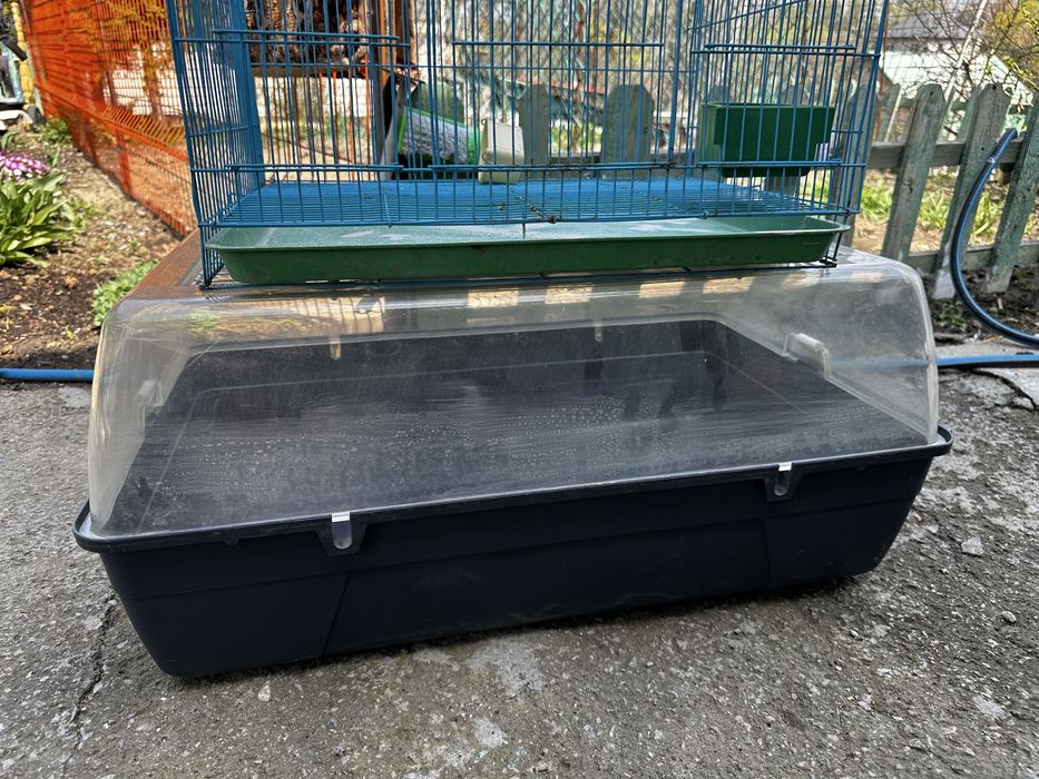 Продам 2 клетки