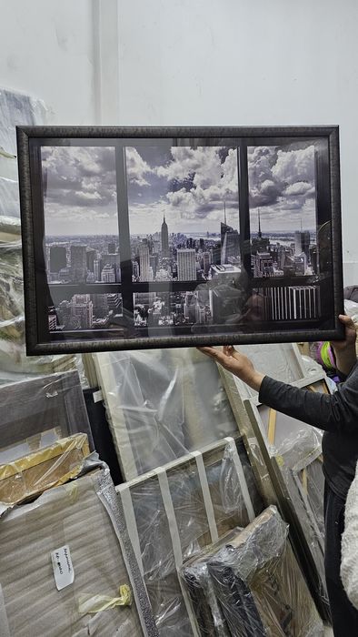 Мебель диван картины зеркала со скидкой