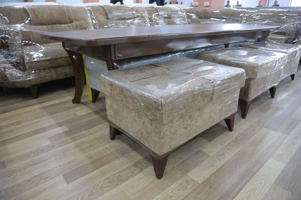Yumshoq mebel, Ugalok, Mebel