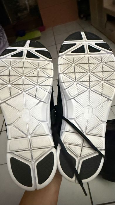 Маратонки Nike 39