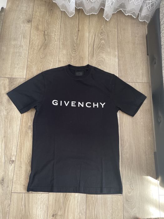 Tricou Givenchy marimea L