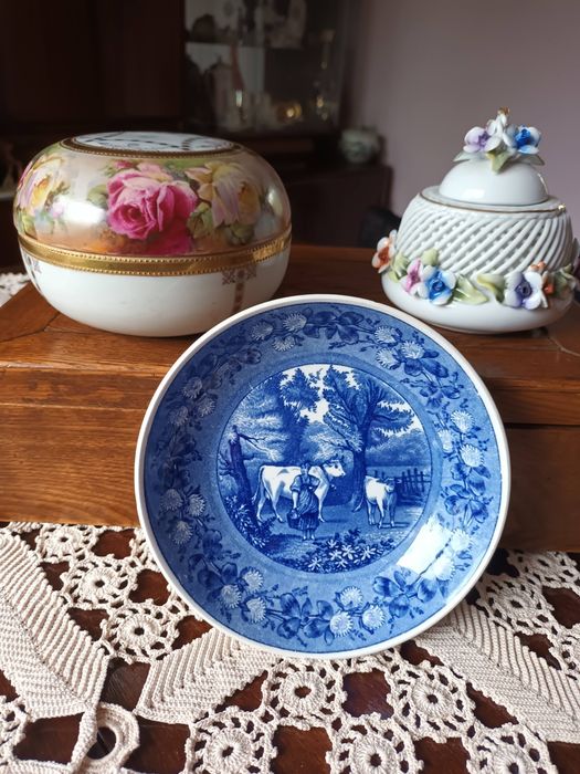 Farfurioară decorativă veche realizată de manufactură Villeroy & Boch
