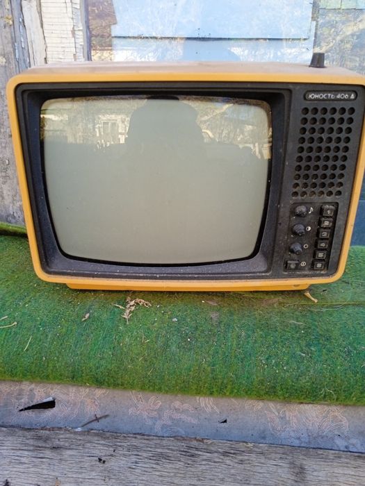 Телевизор саветский юность 406