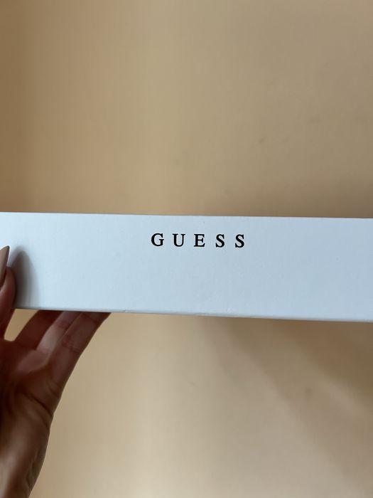 Мини Чанта на GUESS
