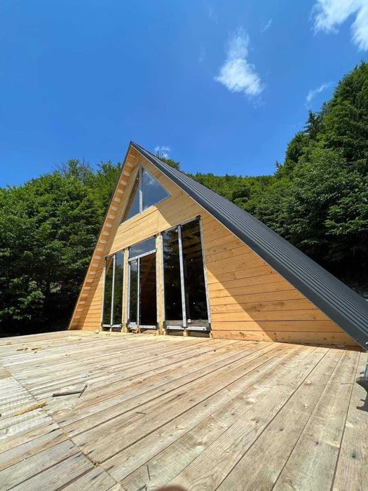 Vand casa modulara tip A frame, case pe structura metalica, pret promotional