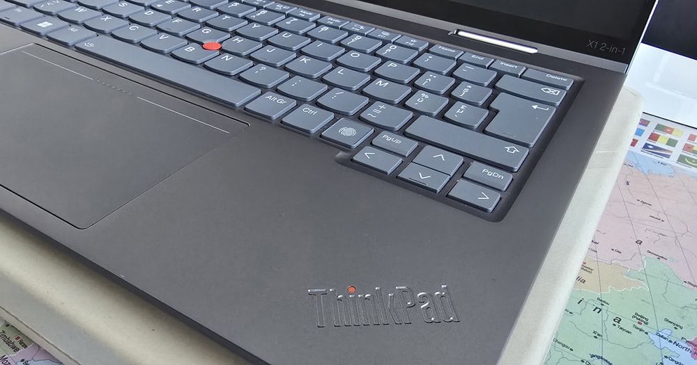 Laptop Lenovo ThinkPad X1 2-in-1 Gen 9 Intel Core Ultra 7 155U pana la 4.8Ghz TouchScreen, 16GB LP DDR5,  512GB SSD