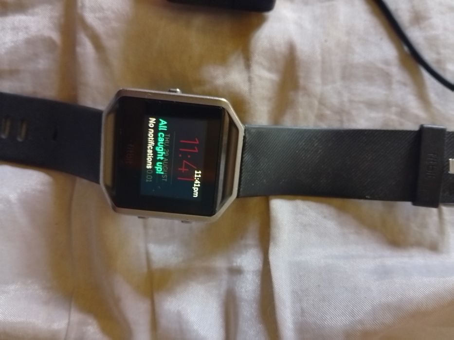 Ceas inteligent Fitbit Blaze,monitorizare puls fitnes,etc