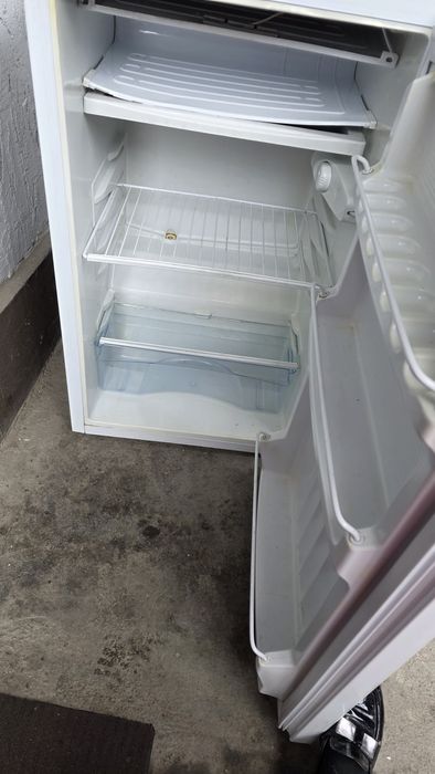 Мини холодильник рабочий