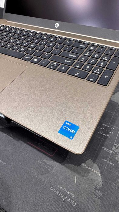 Hp Laptop core i3
