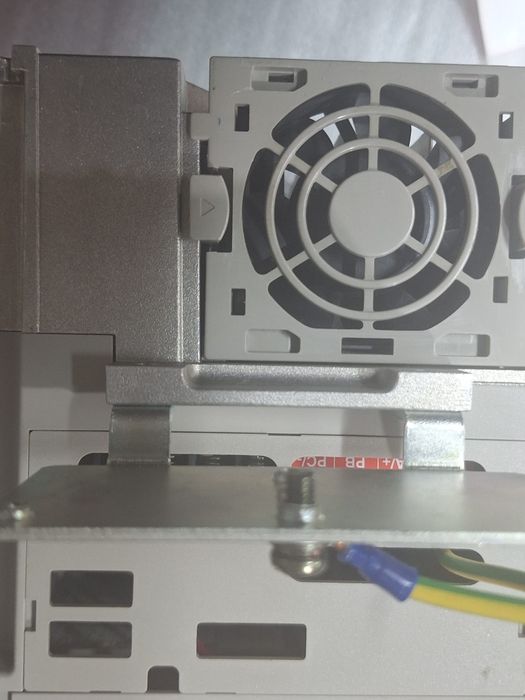 Convertizor de frecventa 2,2 Kw  Telemecanique Altivar 31