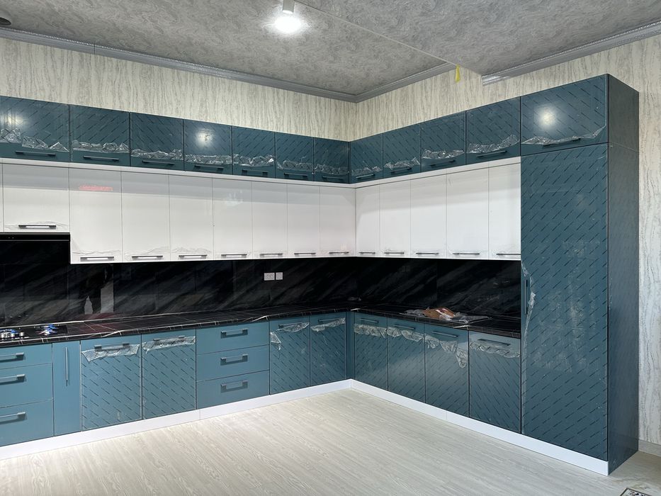 Кухинний гарнитур