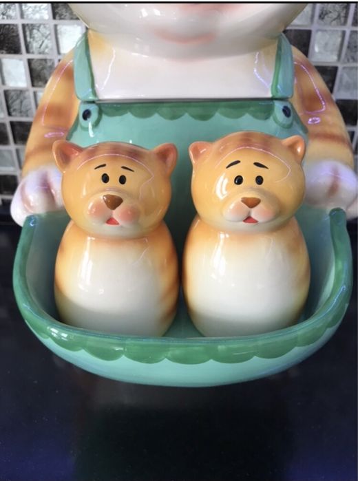 Конфетница кошка с котятами