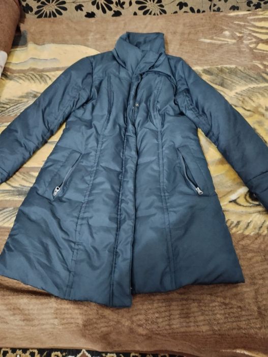 Vând geci diferite marimi