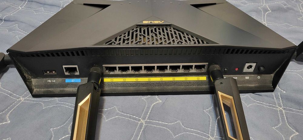 Router Wireless ASUS RT-AX88U, AX6000, Dual-Band, Wi-Fi 6, AiMesh, AiProtection Pro, MU-MIMO, 4 antene Wi-Fi