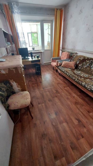 Отдам бесплатно мебель срочно