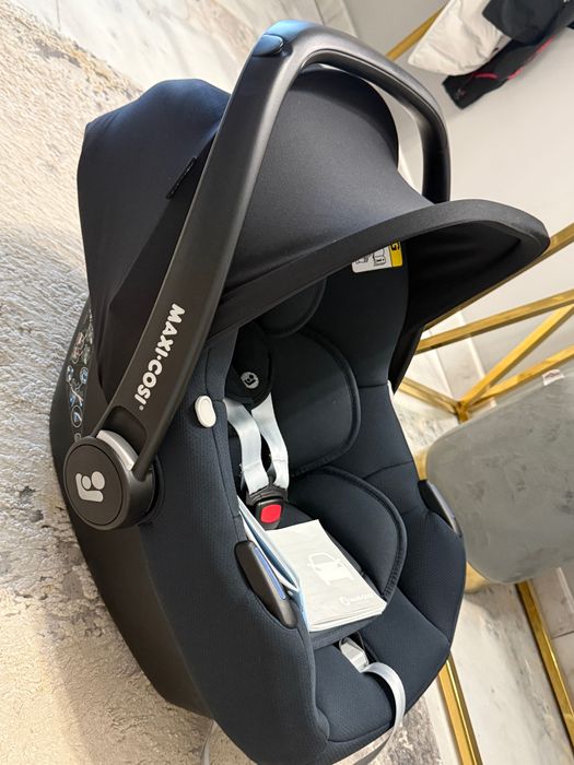 Столче за кола Maxi-Cosi, i-Size, 40-75 cm, Essential Graphite