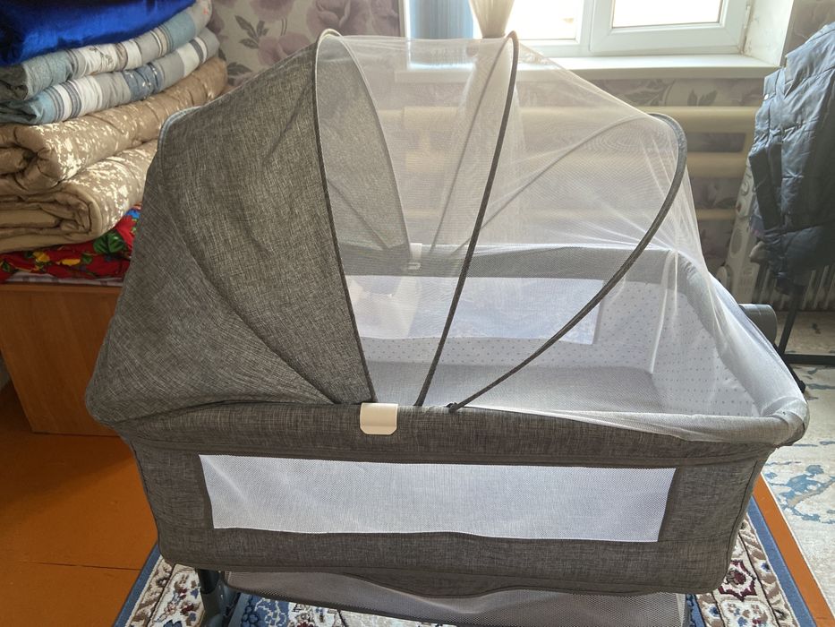 Детская кровать манеж