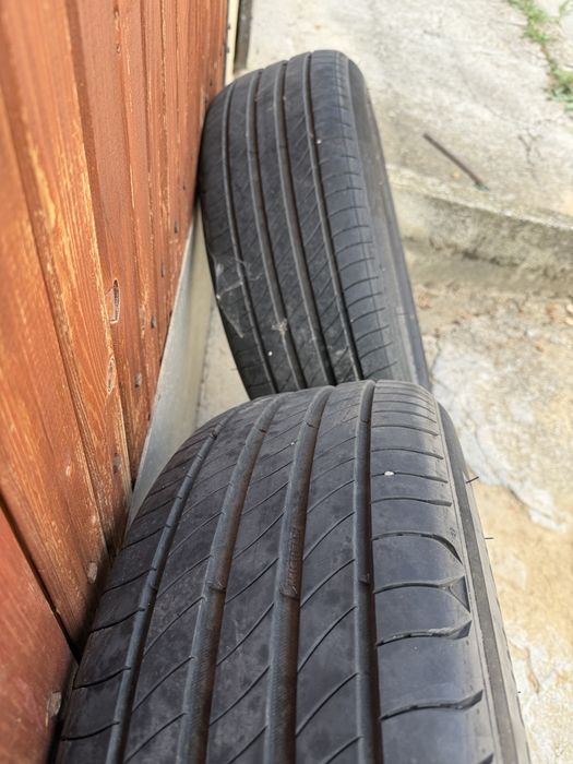Гуми Michelin Primacy4 215/60/R17