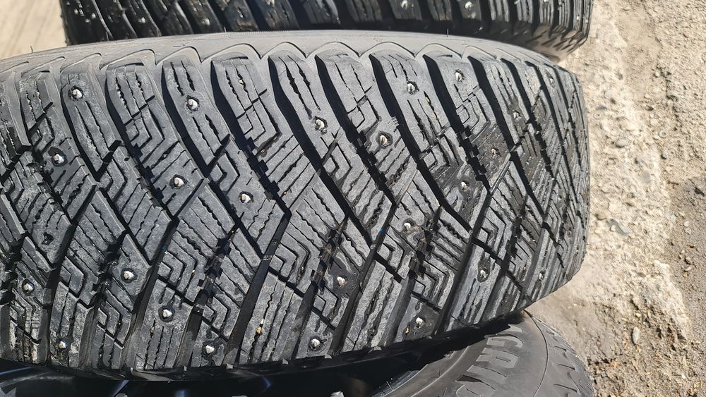 Автошина 235 55R17