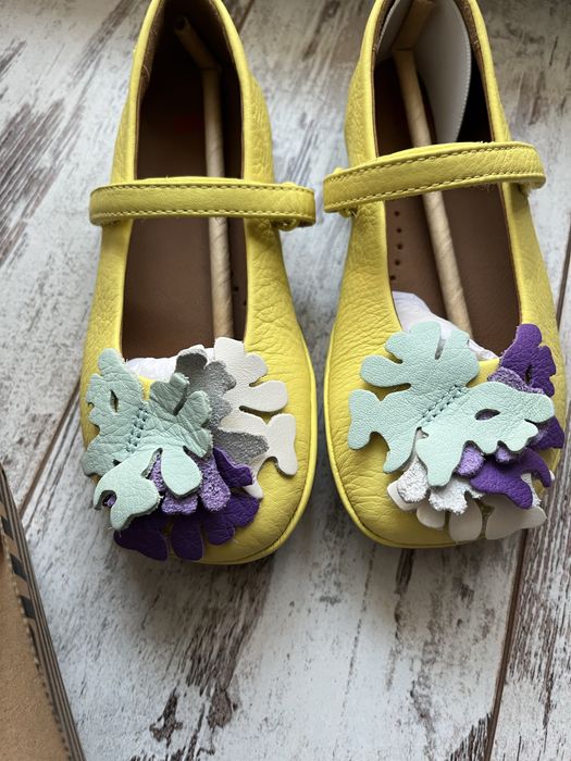 Чисто нови Camper белеринки 29ти размер