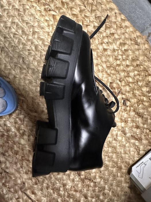 Обувки PRADA лоуфъри