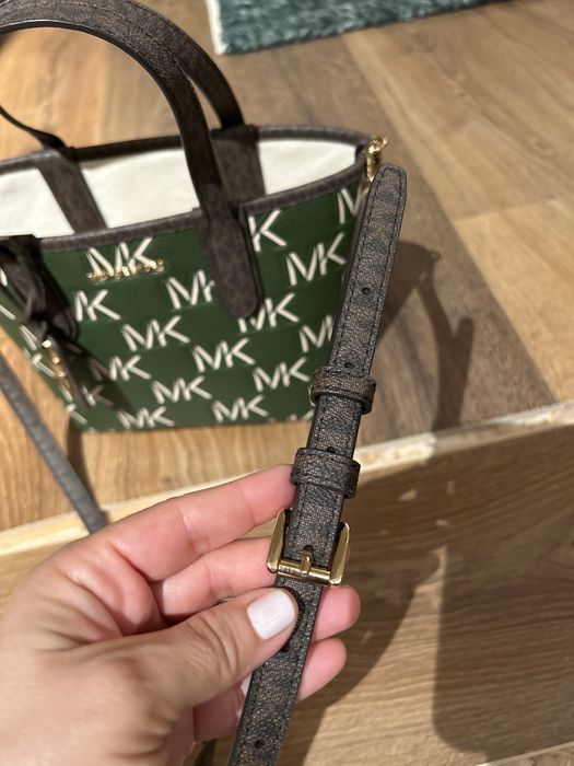 Vand poseta Michel Kors