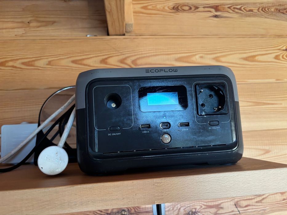 EcoFlow River 2 – Stație portabilă 256Wh / 300W,