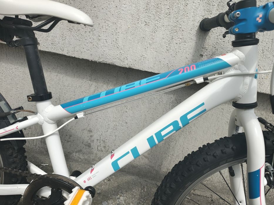 Bicicleta copii CUBE RACE 200, aluminiu, 20 zoll, 7 viteze SHIMANO, alb