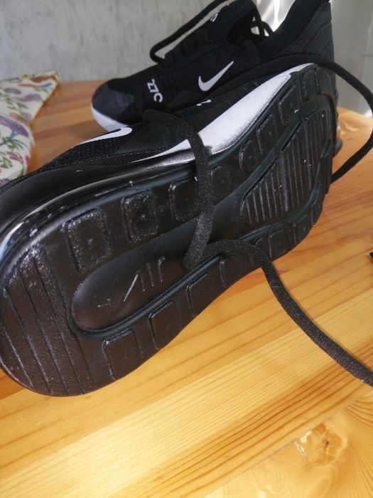 Чисто нови маратонки NikeAirmax 270 размер 37