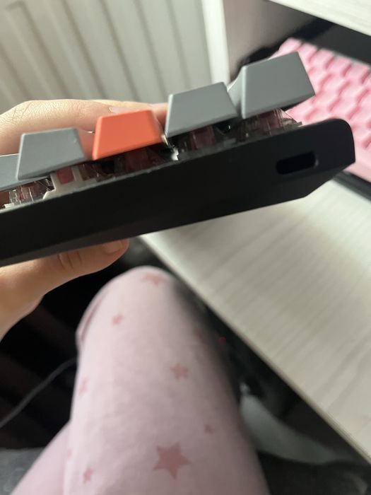 Tastatura scorpion red switch defecta