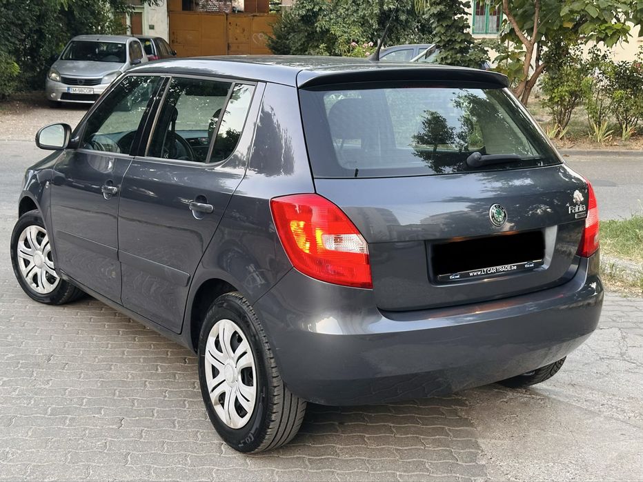 SKODA Fabia 2010 — imagine 4