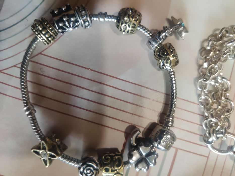 Разпродажба на Дамски гривни от медицинска стомана.Нови