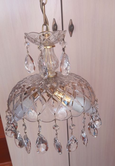 Хрустальная люстра