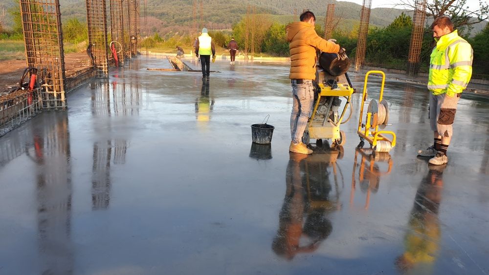 Beton Elicopterizat cu cuart, turnare ciment finisat cu Elicopter