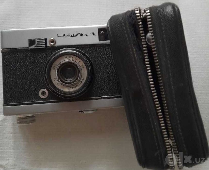 Продам советский шкальный полуформатный фотоаппарат Чайка