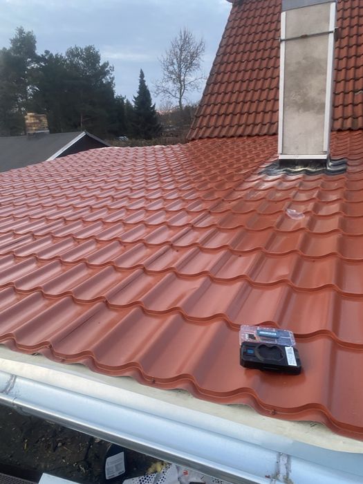 Executam reparati mansardari terase