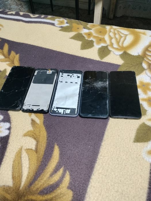 Telefoane mobile defecte