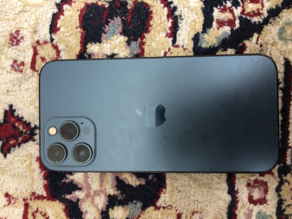 Продам iphone 12 pro max