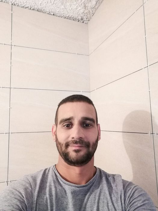 Строителни ремонти в София – плочки, шпакловка и боядисване