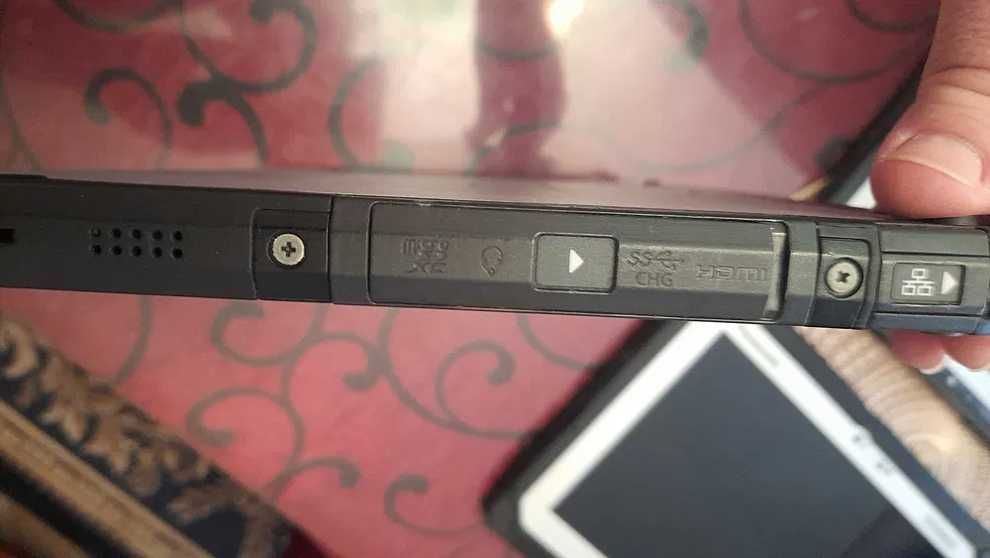 Tablete militare Panasonic Toughbook CF-20 cpu i5 8gb ram ssd 256gb windows 10 Pro + 11 Pro