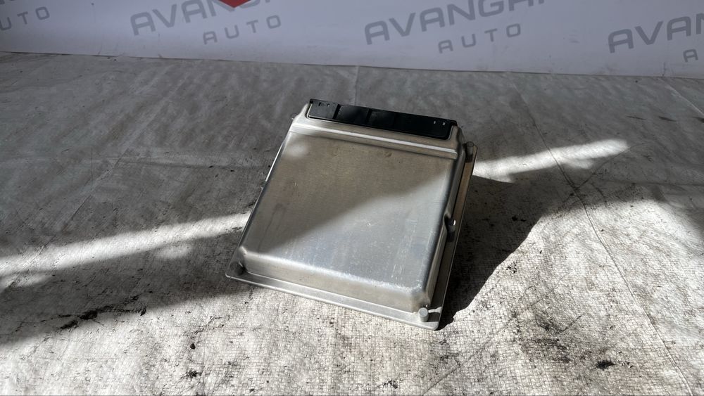 Mercedes E W220 компютър