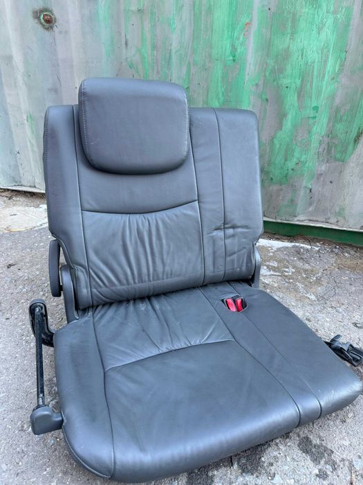 Третий ряд сиденье