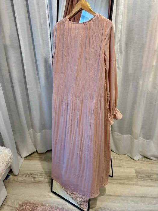 Rochie lunga din voal cu pliuri roz pudra somon zara marimea S noua