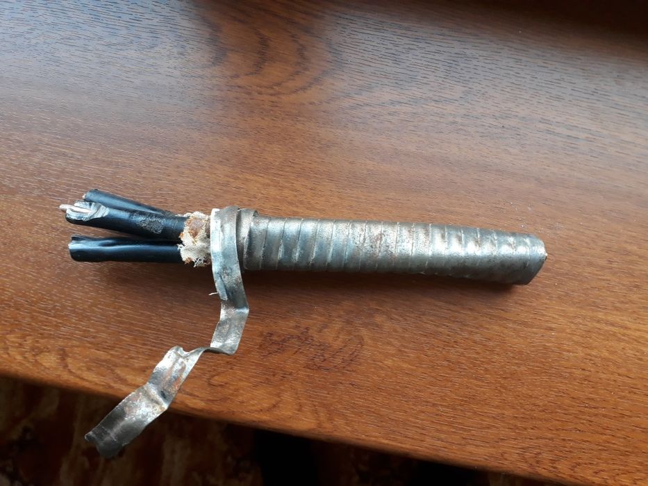 Кабель медный бронированный подземный