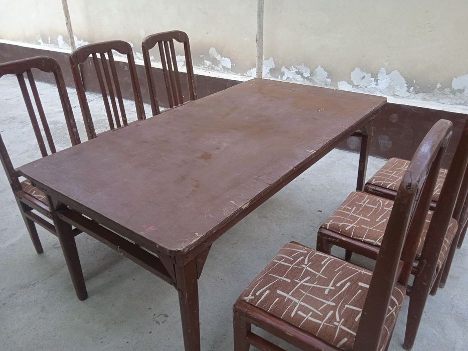 Stol Stul 48 ta Stul 8 stol