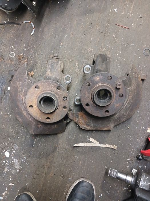 Передняя ступица Фольксваген Т4 в оригинале