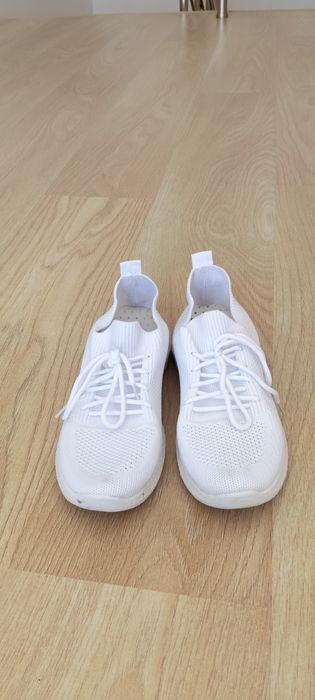 Маратонки 38 номер