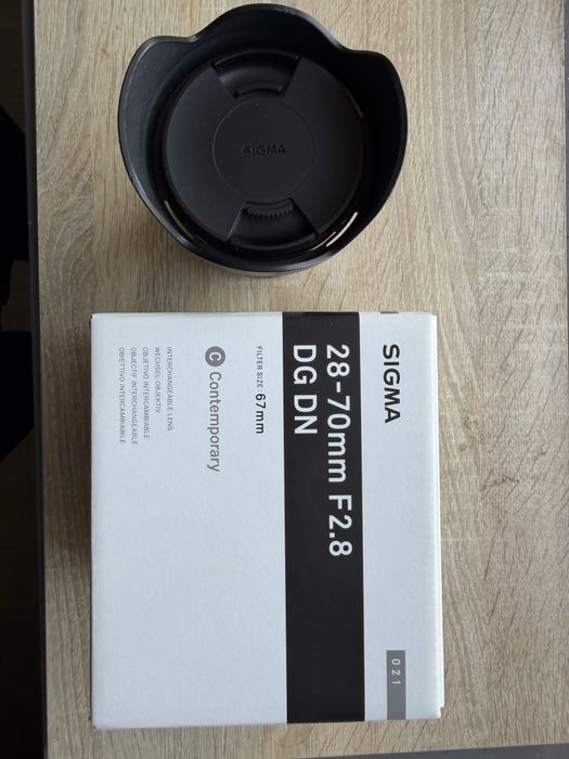 Sigma 28-70mm f / 2.8 DG DN - Contemporary